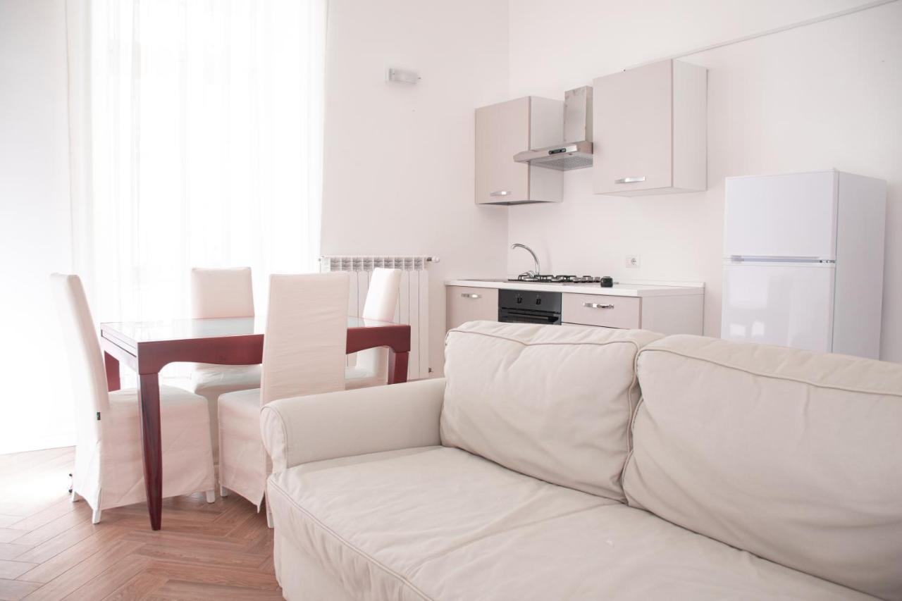 Luxury Bnb Pisacane Apartment Bari Luaran gambar