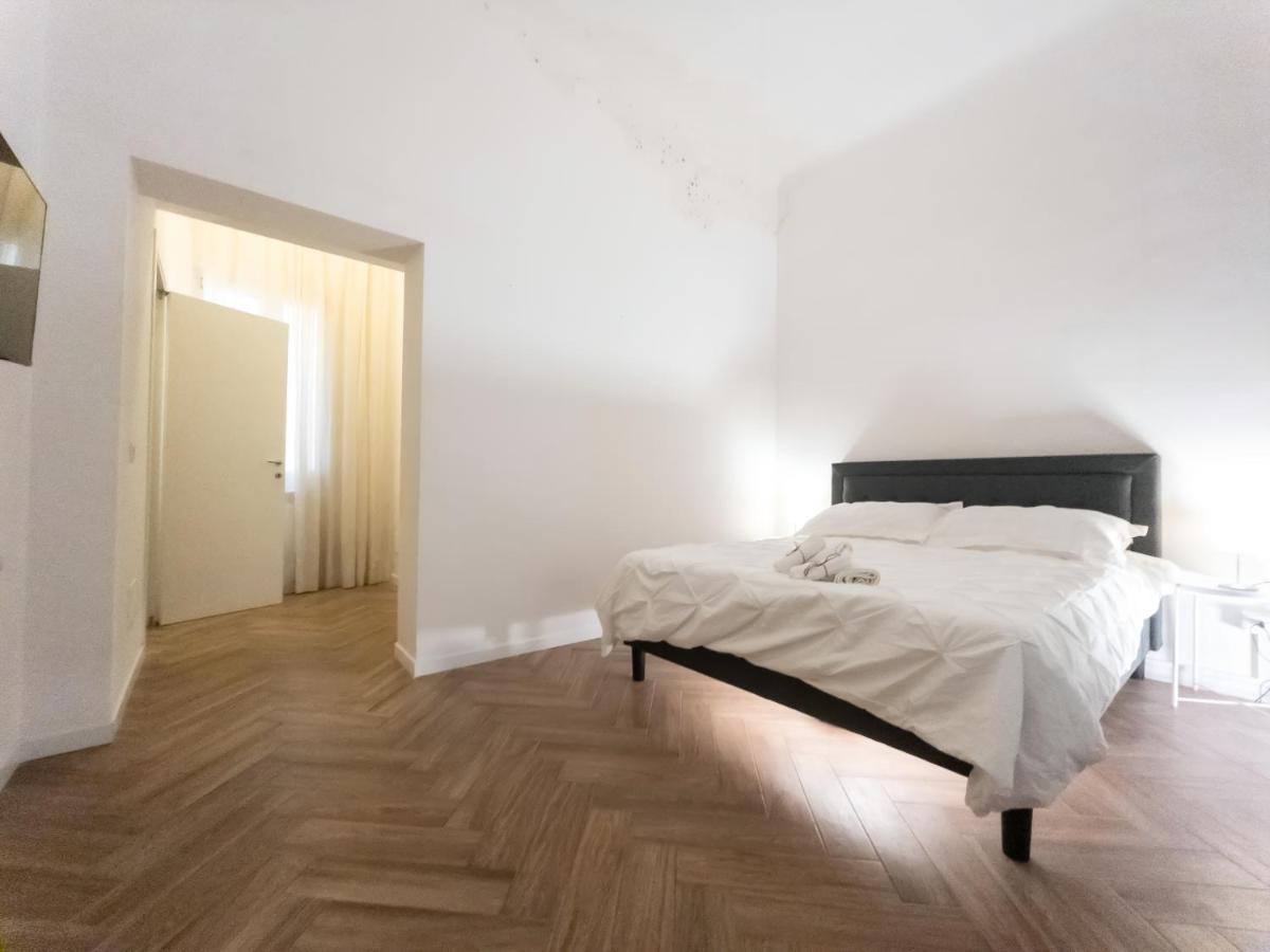 Luxury Bnb Pisacane Apartment Bari Luaran gambar