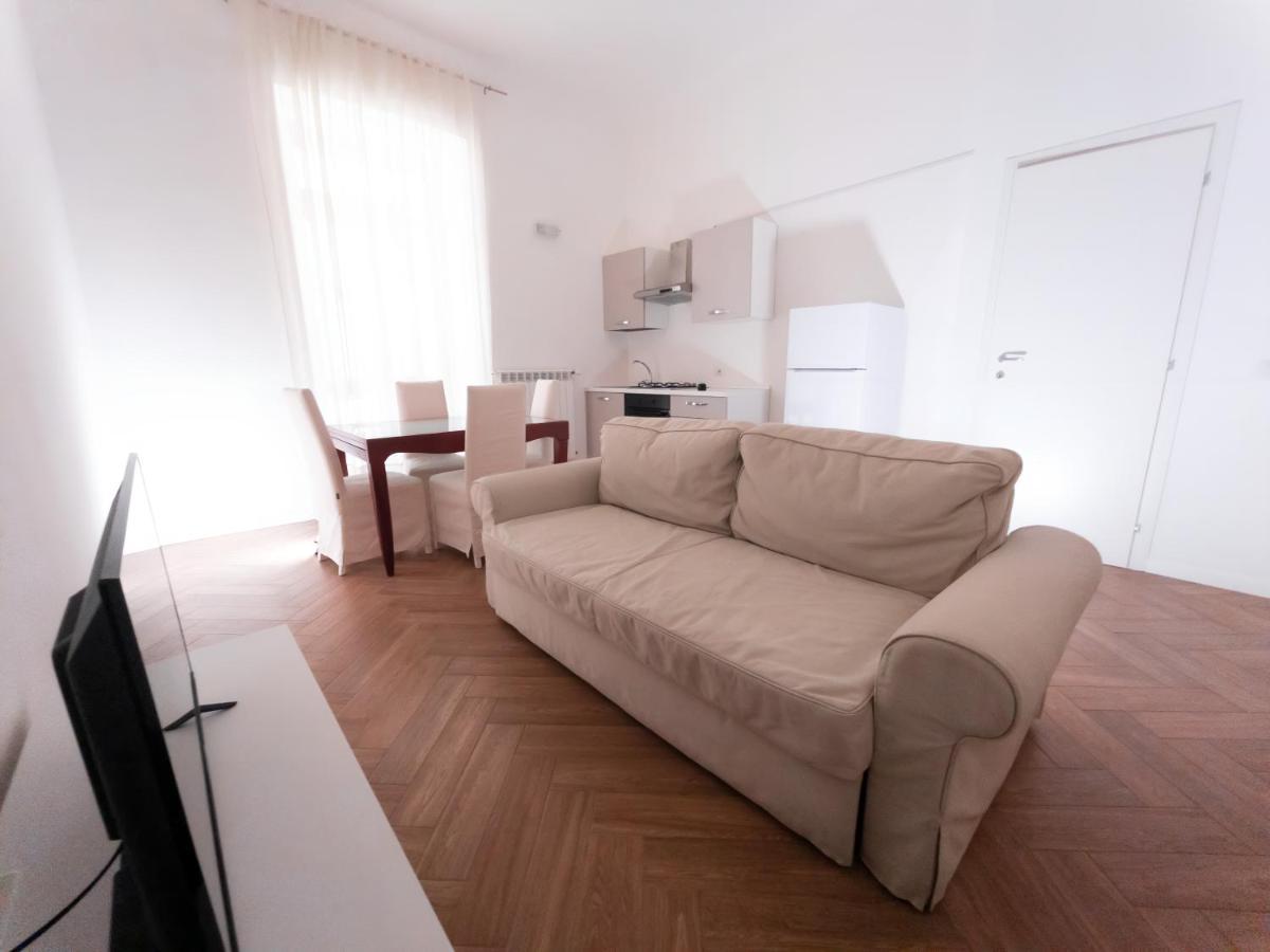 Luxury Bnb Pisacane Apartment Bari Luaran gambar
